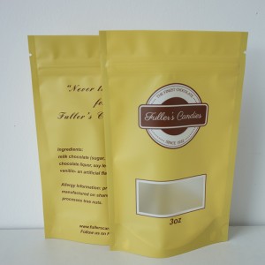 ยืนขึ้นกระเป๋า